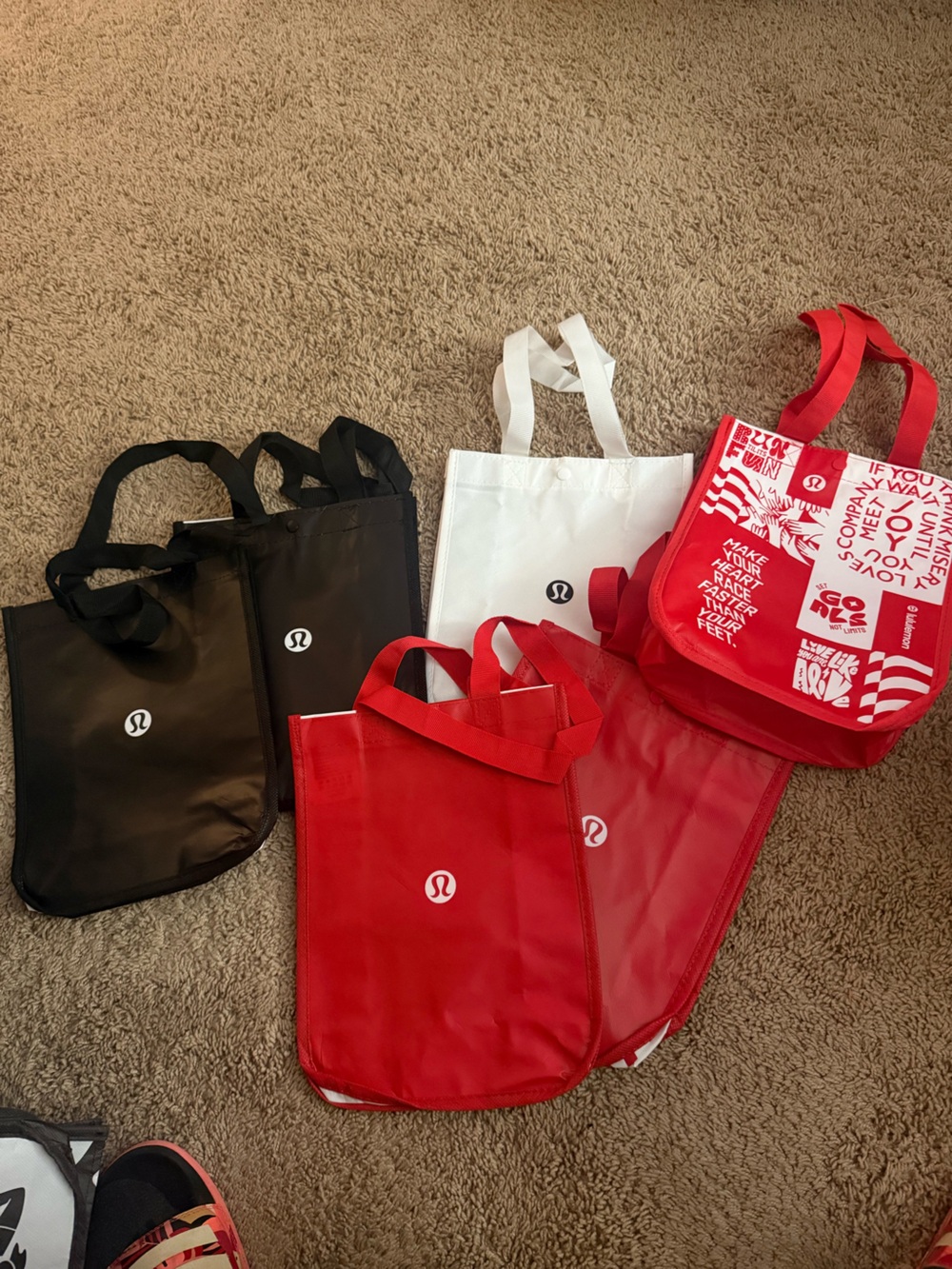 lululemon athletica Red, Black and White Reusable Tote Bag Set